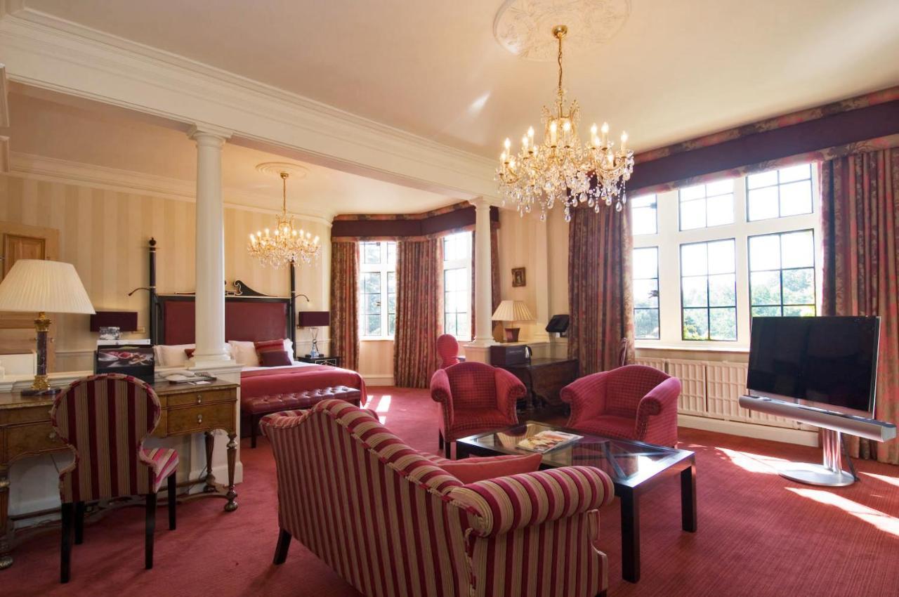 Pennyhill Park Hotel And Spa Bagshot Esterno foto